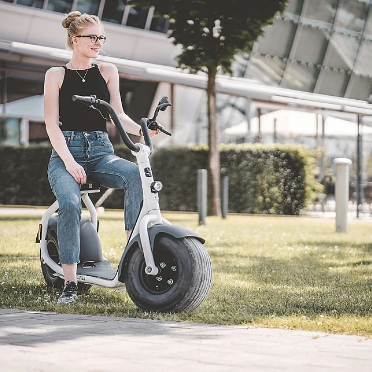 Explorez la trottinette électrique aovopro : un choix innovant