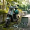 Garer son scooter électrique en ville : parking moto, trottoir, box - ce que dit la loi